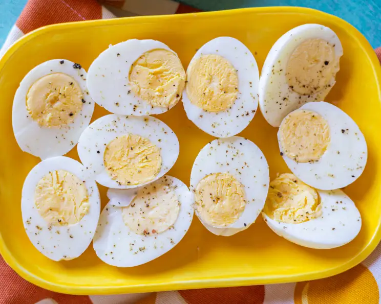 Hard boiled eggs clearance vinegar